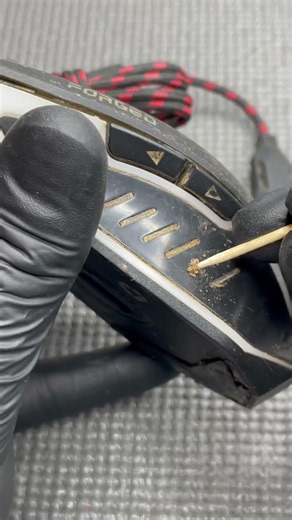 If you use one of these every day, don't scroll yet #satisfying #cleaning