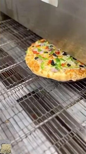 Cheesy Pizza Fresh Out the Oven | Perfect Melt & Golden Crust 🤤🔥#shorts