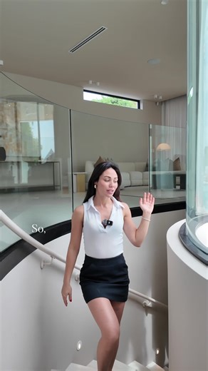 Curved Windows? We Can Help. Architectural moments like these bring elegance and flow to a space and the right window furnishings can enhance them even more ✨ Our custom solutions are designed to follow every line and curve, ensuring a seamless result that feels intentional and looks great. info@willowblinds.com.au #windowfurnishings #blinds #sydney #homerenovation #newhomebuild #curtains #sheercurtains #blockoutblinds #rollerblinds