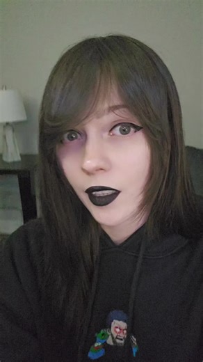 Jinx (@itsmafiajinx)’s videos with neon guts - 𝓛ꨄ