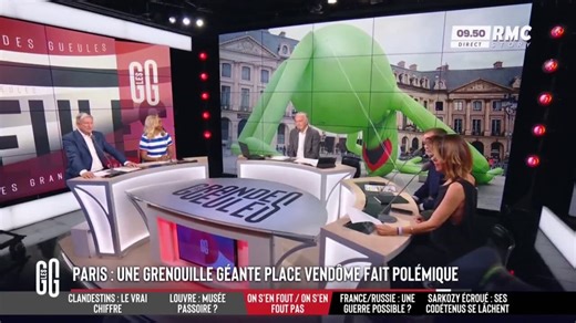 Une grenouille géante place Vendôme fait polémique