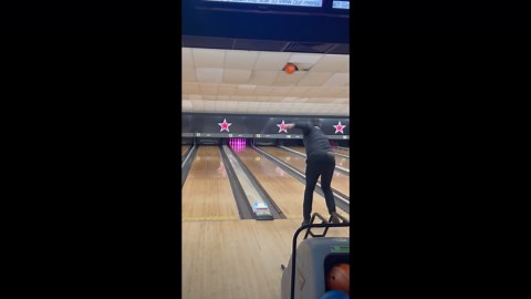 Hilarious bowling fail: Guy sends the ball flying into the ceiling