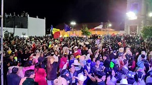 🎉🇲🇽 ¡El corazón de Hidalgo comienza a latir al ritmo del tambor, el color y la tradición, porque San Agustín Metzquititlán da el banderazo oficial al Carnaval 2026 con la emblemática Puesta de Bandera. Un evento que marca el inicio de días llenos de baile, música, comparsas, sonrisas y una explosión de alegría que contagia a chicos y grandes. Las calles se llenarán de energía, cultura y orgullo, donde familias, visitantes y turistas vivirán una experiencia única, rodeados de trajes coloridos,
