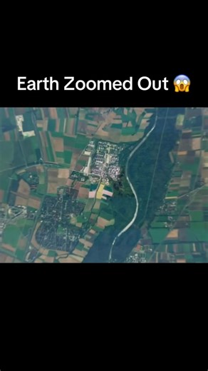 Crazy how small we are 🤔 #facts #interestingfacts #fyp #knowledge #sp...