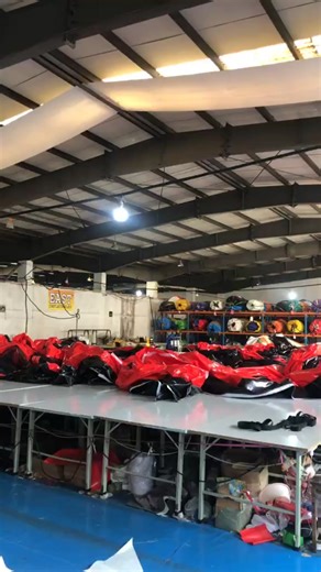 How to make inflatables? #inflatables, #bouncehouse, #jumpingcastle, #bouncycastle,#inflatableslide,#inflatablewaterslide, #obstaclecourse, #bouncycastlewithslide #slide | East Inflatables Manufacturer | Facebook