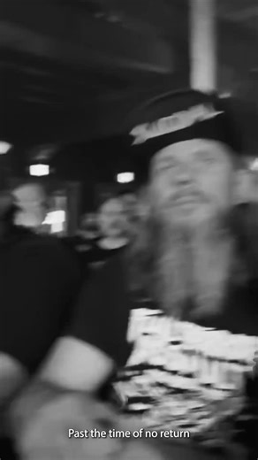 Time to burn 🔥 #xcomm #punkrock #hardcoremusic #venicebeach