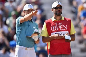 Report: R&A, USGA to implement new rule restricting green-reading materials