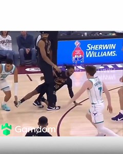 404K views · 1.4K reactions | Been crying for about 2 hours now  | Hoops Central | Facebook