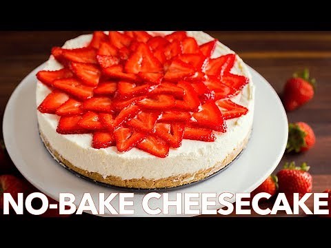 The Best No-Bake Cheesecake Recipe with Strawberry Topping