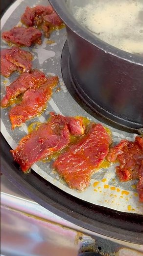 ASMR Sizzling Chinese Beef BBQ! 🥩🔥 Listen to that sound! #shorts #food #海南 #定安 #仙沟 #会跳舞的牛肉 #beef