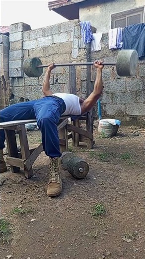 Wide Grip Bench Press – Chest Width & Outer Pec Destroyer! 💪,