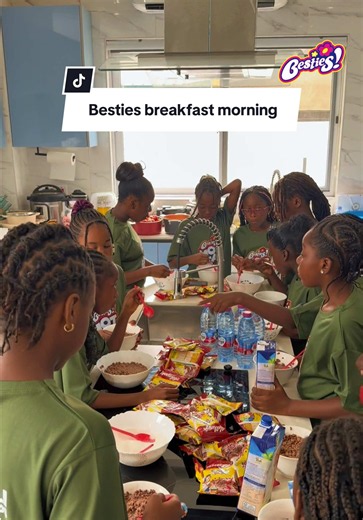 Besties breakfast morning: quick breakfast ideas with Peak Milk & Cocopops