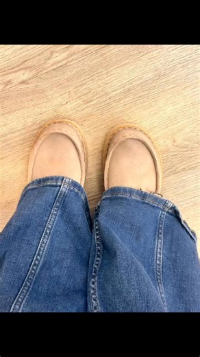 These Born Cory Clogs are giving “I’m comfy, I’m cute, and I know it!!” Your feet deserve this level of attitude. Stop in and let them steal your heart (and your arches). 😎🧡 #BornCoryClog #SlipInAndGo Come into Fins Family Footwear & Ashland Bike Co today and try some on for yourselves ladies! You’re going to love them!! Our location: 1225 Cleveland Ave. Ashland, Ohio Our hours: Tuesday-Friday: 10am-6pm Saturday: 10am-4pm Sunday-Monday: CLOSED #finsperformanceandfamilyfootwear #ashlandbikeco #