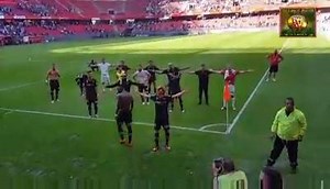 Le clapping et la joie des Sang et Or à la fin du match ! | La beauté du public lensois