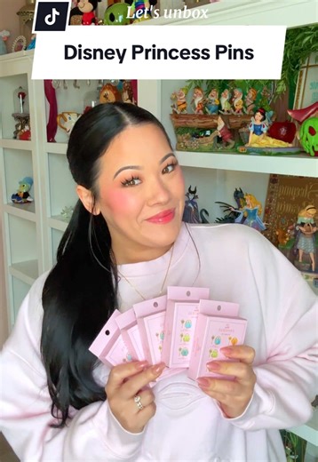 Unboxing the Stunning Disney Princess Pin Set!