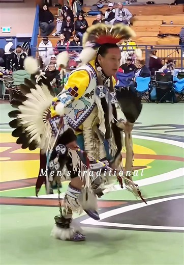 Men's traditional dancer🪶#indigenous #powwow #traditional #dance #nativetiktok