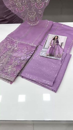 Stylish Unstitched Lawn Collection in Karachi