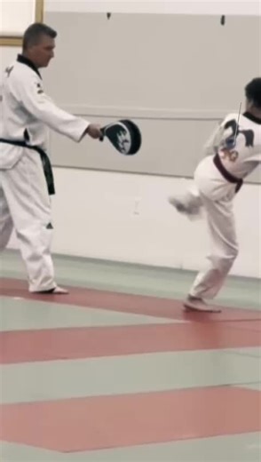 Ready to kickstart your martial arts journey? Join @parks Martial arts academy for a FREE session and experience the power, discipline, and fun for yourself! #MartialArts #FreeSession #ParksMAA #KickstartYourJourney