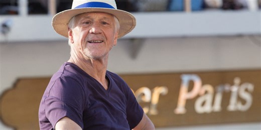 Gérard Lenorman fête ses 80 ans : ce mensonge de sa mère sur l'identité de son père qui l'a bouleversé