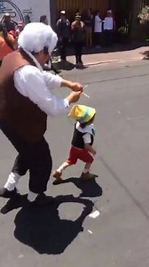 This father and son just won fancy dress with this Pinocchio effort ￼🙌￼🙌 | UNILAD