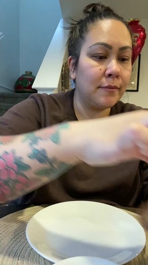 Melissa | Cooking & Mukbang (@melbeezeetv)’s videos with original sound - Melissa | Cooking & Mukbang