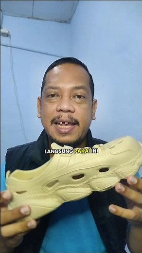 sepatu karet slip on yang ringan, elastis, nyaman, dan anti slip cocok untuk aktifitas outdoor