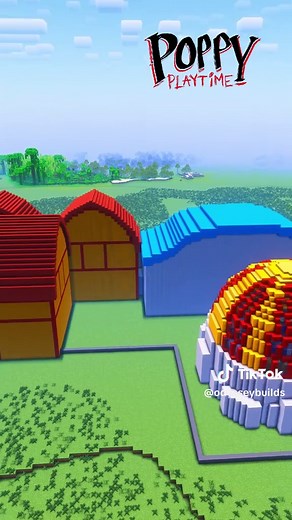 Building the Poppy Playtime Factory in Minecraft
