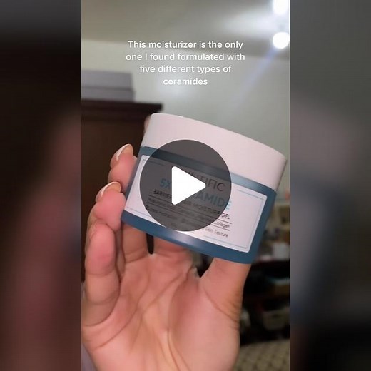 This moisturizer Formulated with 5 different types of Ceramides (5X Ceramide) which are CERAMIDE NP, CERAMIDE EOP, CERAMIDE AP, CERAMIDE AS, CERAMIDE NS that works great combined to repair and maintain skin natural barrier. Perfect for my oily/dry acne-prone skin! @skintific.ph @karina.skintific #skintificph #Skintific #Moisturizer #Skintific5XCeramideMoisturizerGel #fyp #foryou #foryoupage #SkincareRoutine