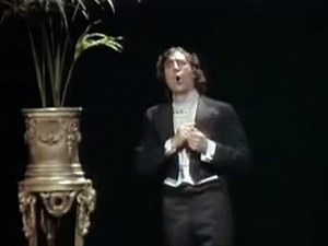 Monty Python:Never Be Rude To an Arab