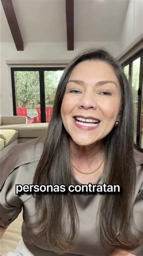TE ESTA ATENDIENDO UN REALTOR O UN REAL ESTATE AGENT?