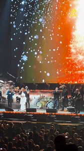 72K views · 1.3K reactions | Olympic odstartoval svůj vánoční koncert v O2 areně netradičně koledami. ✨ Na úvod vystoupil malý andílek a přidali se i hosté Marta Jandová, kapela Dymytry se Zlatým slavíkem, Petr Kolář a na housle zahrál Pavel Šporcl. Silný začátek Rockových Vánoc s krásnou atmosférou. 朗 #RaaaadioImpuls #Impuls | Rádio Impuls - Ráááádio | Facebook