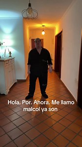 Hola, por ahora me llamo Malcol ya son — presentación de Augusto Mazza