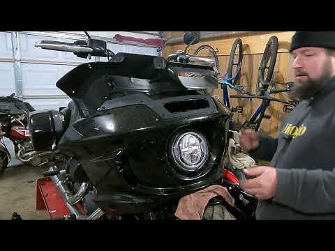 Lowrider ST- Removal & Installation of the fairing