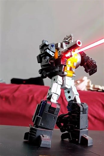 Super Cool Robot Toy Movement! #Shorts #funandfun #funandfun2000 #aivideo #aicreation #SciFiToys