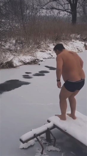 Hawk_I_ on Instagram: "Full of epic clips 😂😂😂 Don't miss the 🔚 #trendingreels #viral #comedy #fypppppppppppppppppppppppppppppppppppppppppppppppppppppppppppppppppppppp #fypreels"