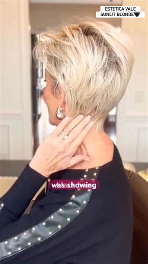 AMAZING PIXIE! ESTETICA VALE|SUNLIT BLONDE🖤My new favorite pixie! TLWIGS.COM use code ANDI in notes section for giftcard! #syntheticwigs #wiginstall #wiginfluencer #ilovewigs #wiglife #wigreview #wigstyling #wigs #alopecia #wiglifestyle #wiglover | Andis Chic Wigs and Beauty