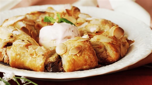 Kit Kat Banana Chocolate Pie