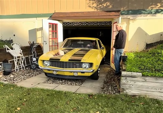 1969 Chevrolet Camaro Z28 Spent 53 Years in Hiding, It's a 3,800-Mile Time Capsule