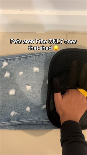 Humans do as well. Link in bio #pethairremoval #cleantok #petproducts #pethaircleaner