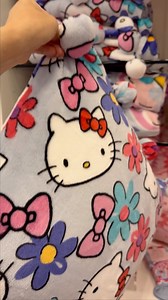 Vera Bradley’s new Hello Kitty Collection just launched! Check it out!! | Freehold Raceway Mall | Facebook