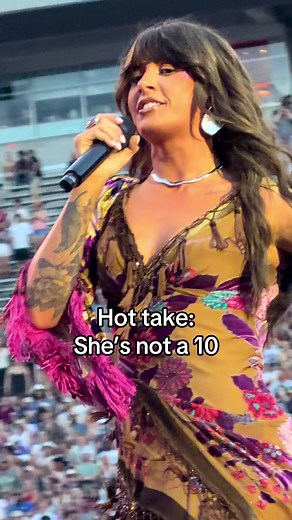 I’M BARKIN’ #countrymusic #countrytiktok #countrytok #ellalangley #ellalangleymusic