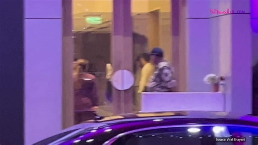 Janhvi Kapoor's BF Shikhar Pahariya joined family for New Year celebrations; return together [Watch]