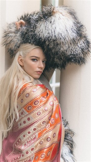 Creative Director Jonathan Anderson in fittings for the Dior Spring Summer 2026 Haute Couture show JONATHAN ANDERSON’s DEBUT DIOR COUTURE COLLECTION! Dior Spring Summer 2026 Haute Couture show. 26 January, 3pm Paris time. Hiroshi Sugimoto, 2025. Stylized Sculpture 154. #dior #jonathananderson #hautecouture #models #portraitphotography | Richardfrancisnewsof