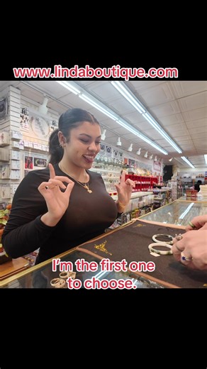 Discover Real Jade Bangles at Linda Boutique