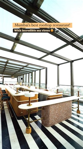 Sea view, rooftop restaurant in Mumbai!😍🤌🏽 One of my favourite lounges, @aermumbai has reopened at @fsmumbai Worli and it’s absolutely incredible! Rated as one of Asia’s 50 best bars, this 34th floor restaurant in Mumbai is absolutely incredible. Overlooking the Arabian Sea and city skyline with beautiful interiors, this is the perfect monsoon date spot in Mumbai. The best time to visit is from 6 pm onwards to experience the sunset and then stay on till late evening for the fabulous night vib