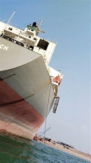 ship breaking yard gaddani