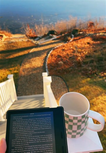 Kindle Reviews and Reading Spots for Book Lovers