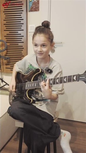 Metal Müziğe Hayran Kalan Genç: Master of Puppets Gitar Solo! #shorts