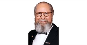 Dr. Montgomery Is Reimagining the Future of Organ Transplants