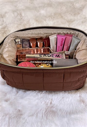 My favorite makeup bag that holds so much!! @BAGSMART || #bagsmart #makeupbag #travelmakeupbag #fyp #makeupessentials